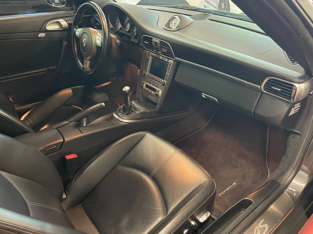 Porsche 911 Coupé Carrera 4S (12)