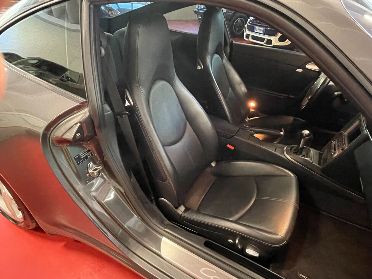 Porsche 911 Coupé Carrera 4S (13)
