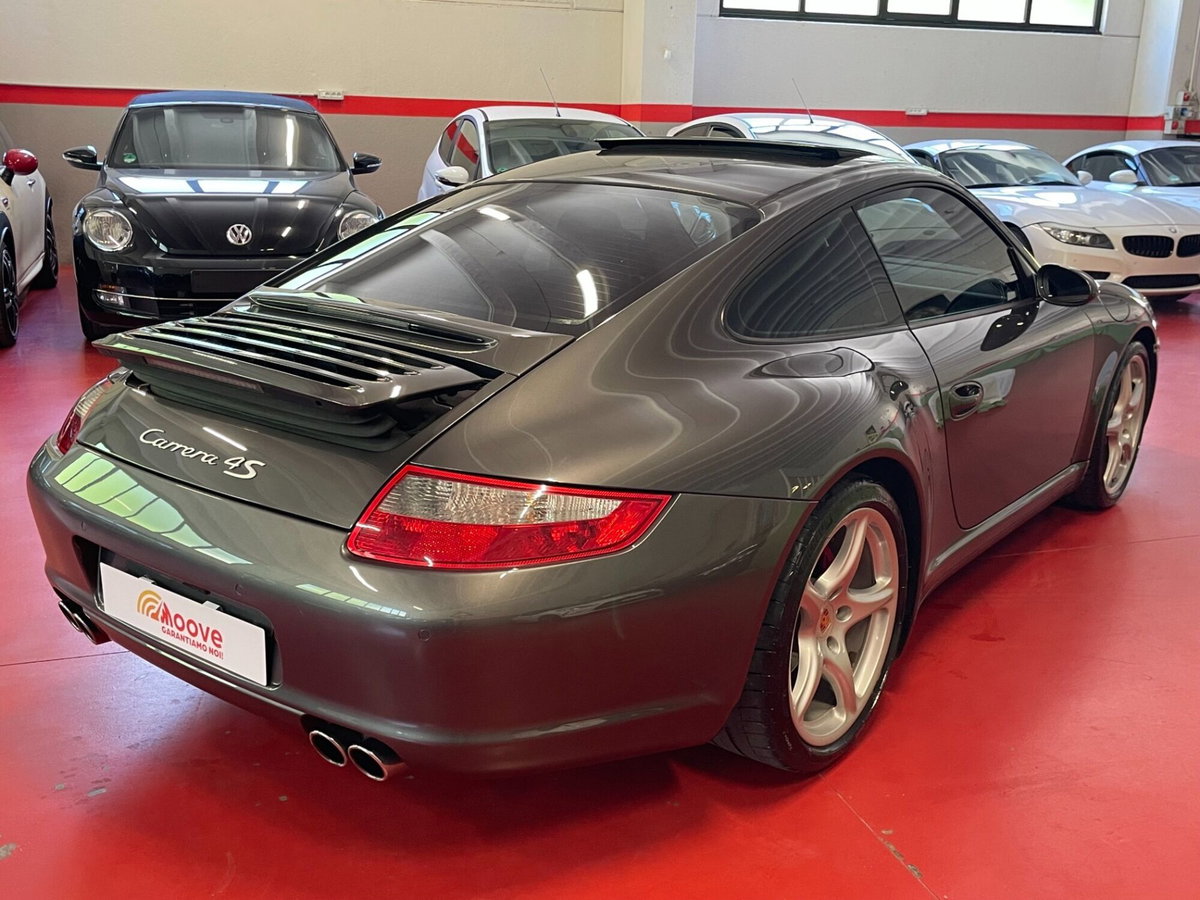 Porsche 911 Coupé Carrera 4S (5)