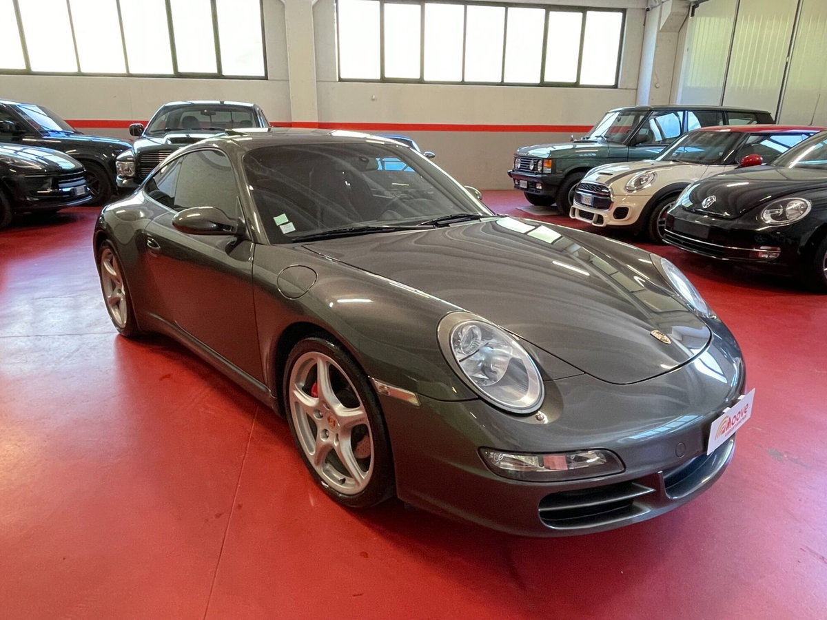Porsche 911 Coupé Carrera 4S (7)