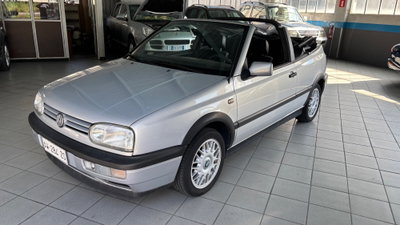 Volkswagen Golf Cabrio 1.6 cat Sport (2)