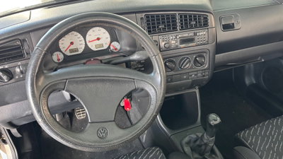 Volkswagen Golf Cabrio 1.6 cat Sport (7)