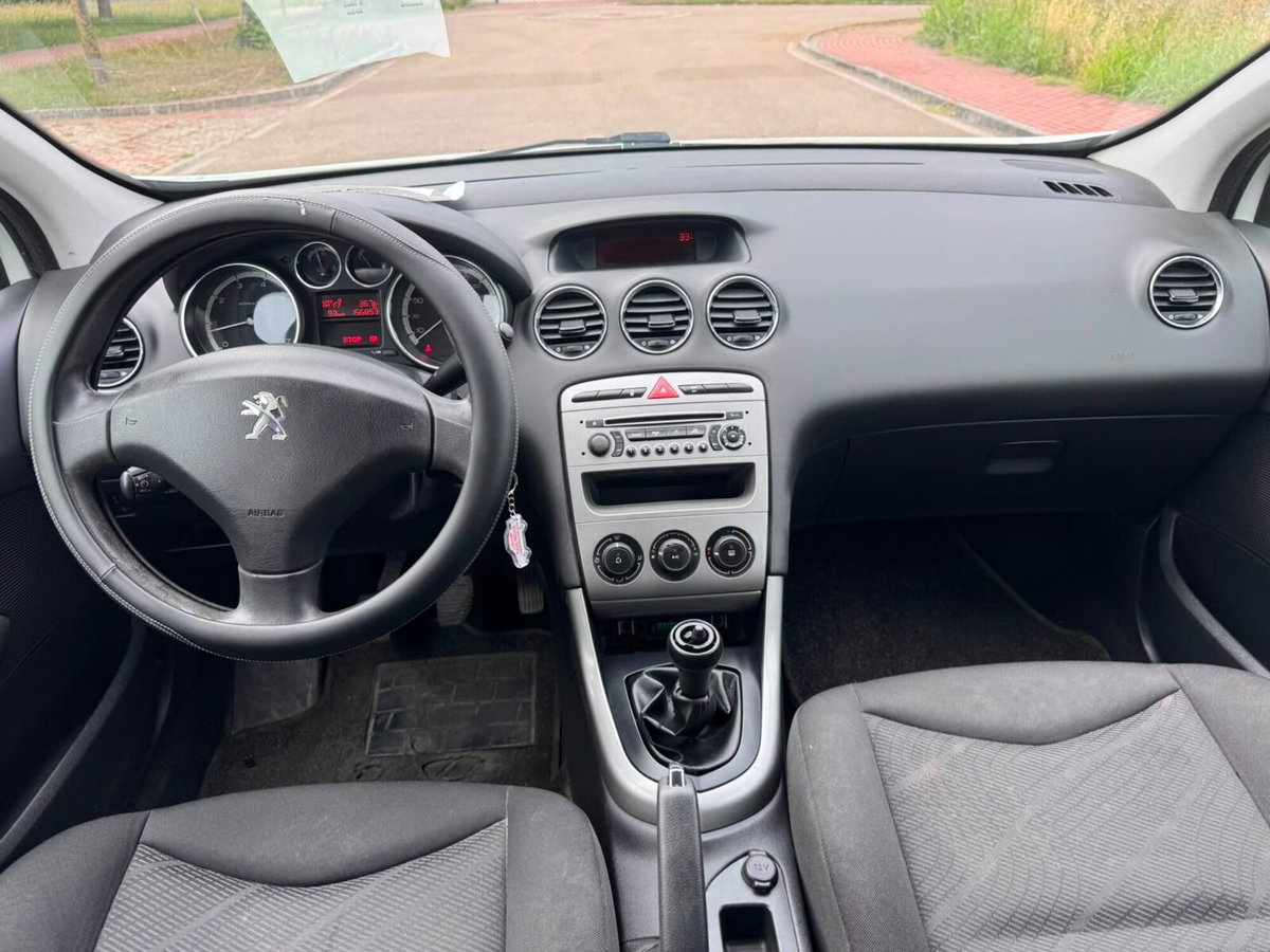 Peugeot 308 1.4 VTi 98CV 5p. Access (12)