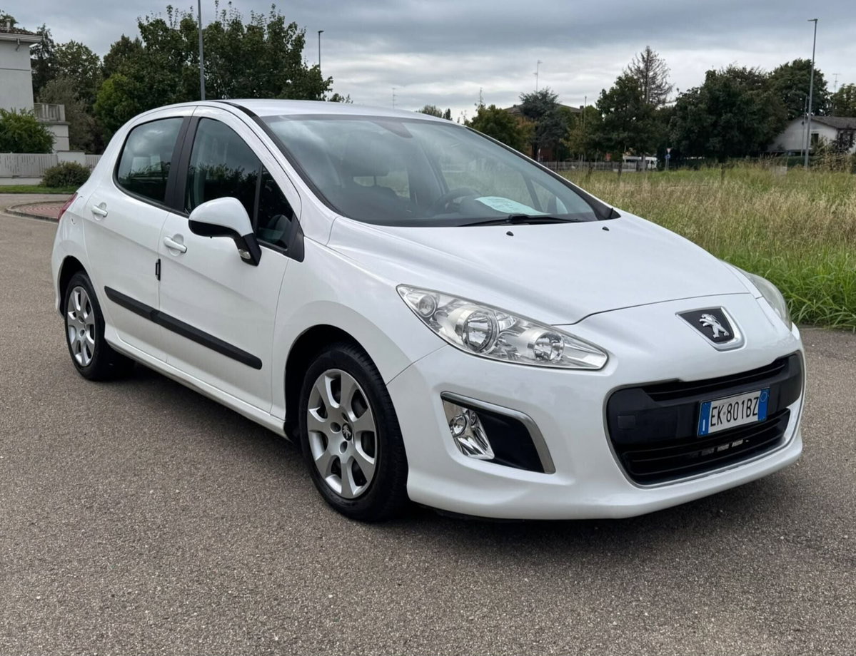 Peugeot 308 1.4 VTi 98CV 5p. Access (17)