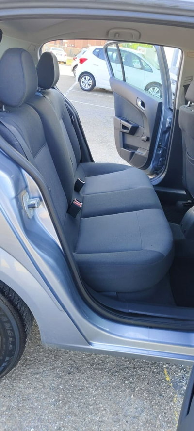 Opel Astra 1.6 16V VVT 5 porte Cosmo (9)