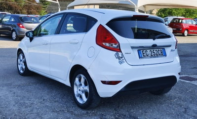 Ford Fiesta 1.4 TDCi 68CV 5 porte Titanium (12)