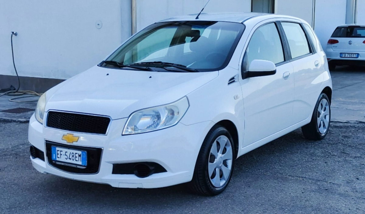 Chevrolet Aveo 1.2 5 porte LT (2)