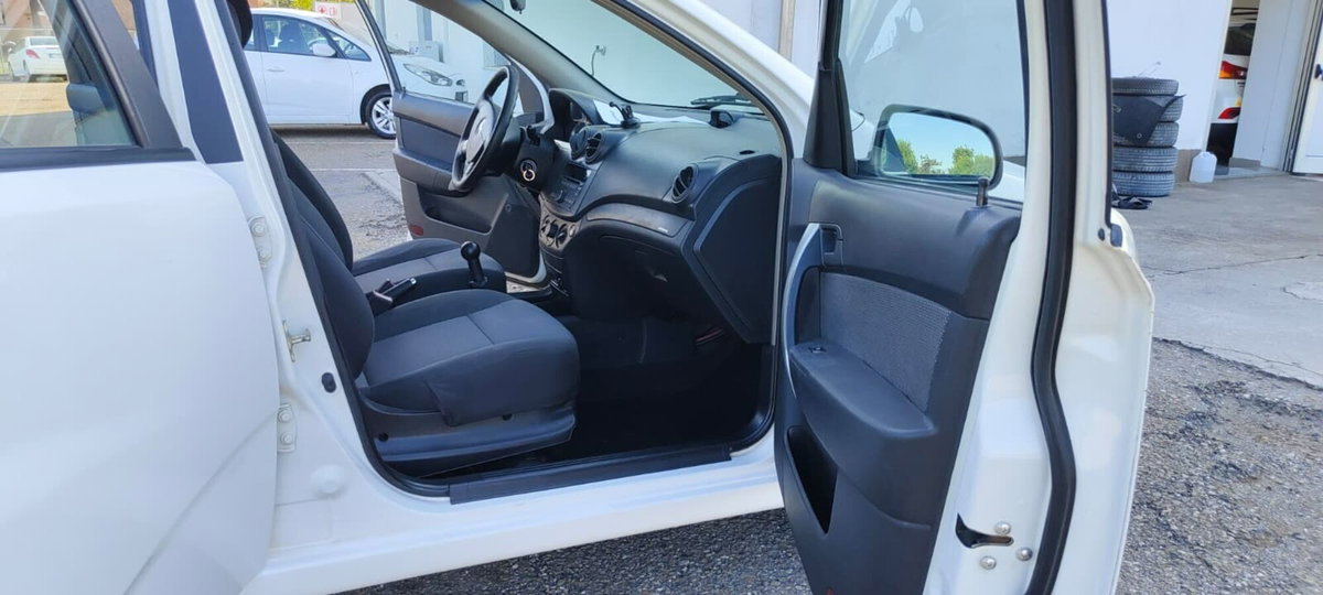 Chevrolet Aveo 1.2 5 porte LT (7)