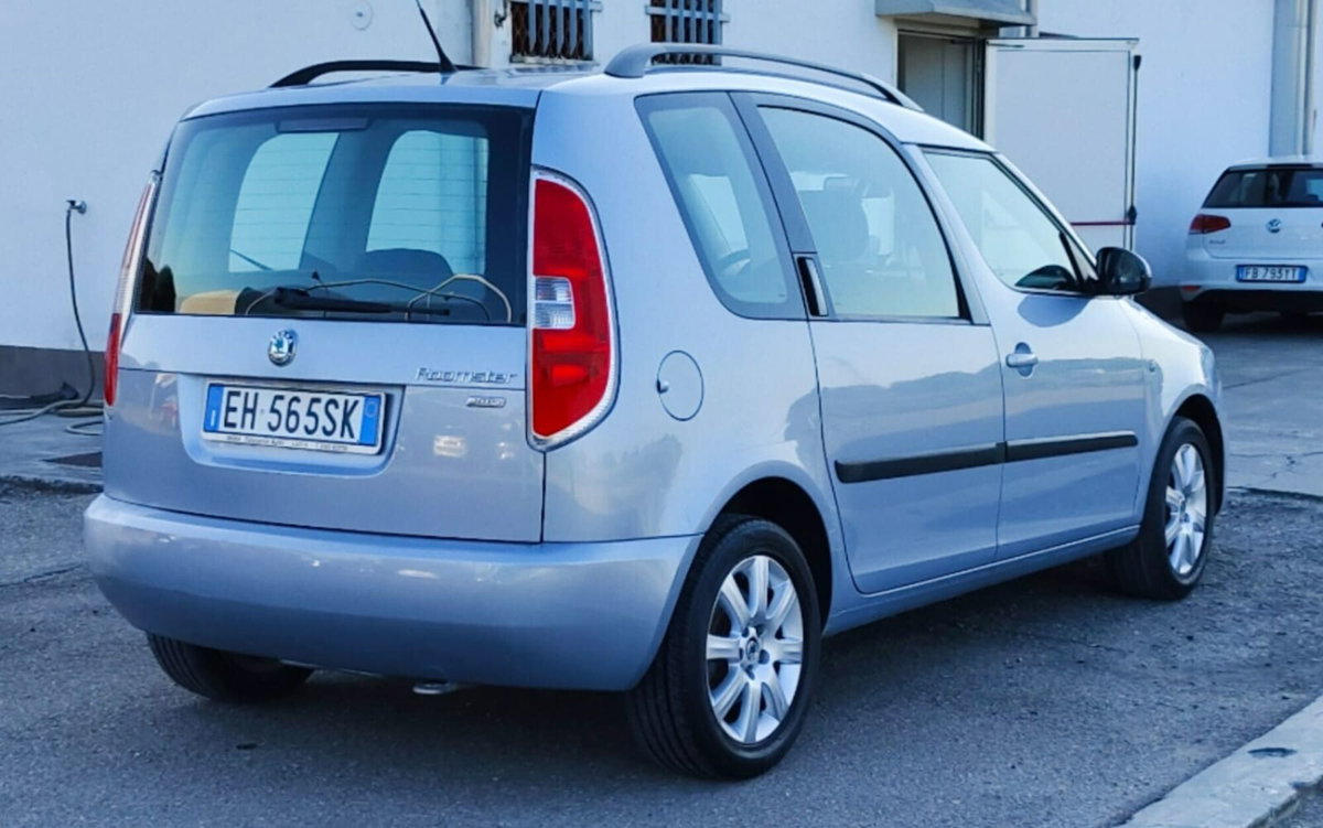 Skoda Roomster 12V 70CV Style (13)