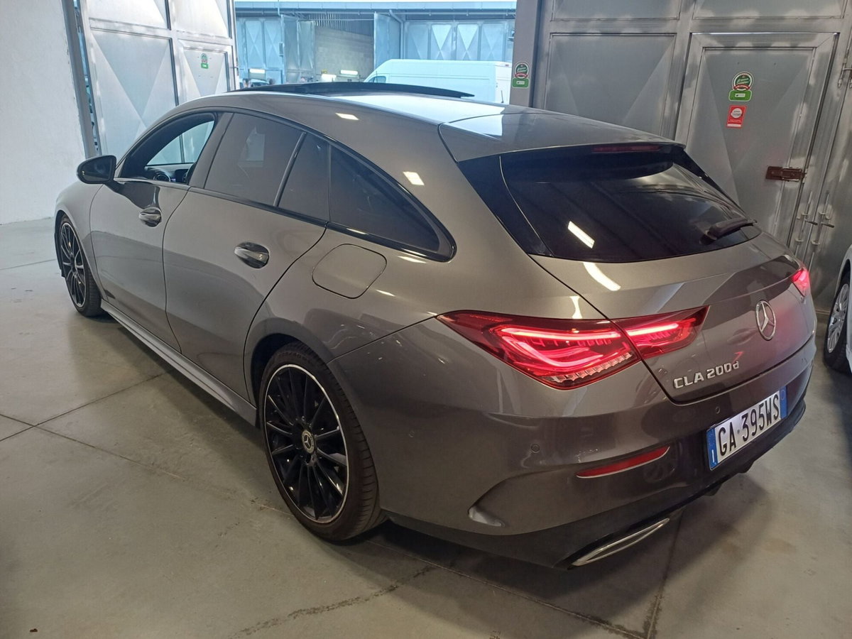 Mercedes-Benz CLA Shooting Brake 200 d Automatic Shooting Brake Sport (19)