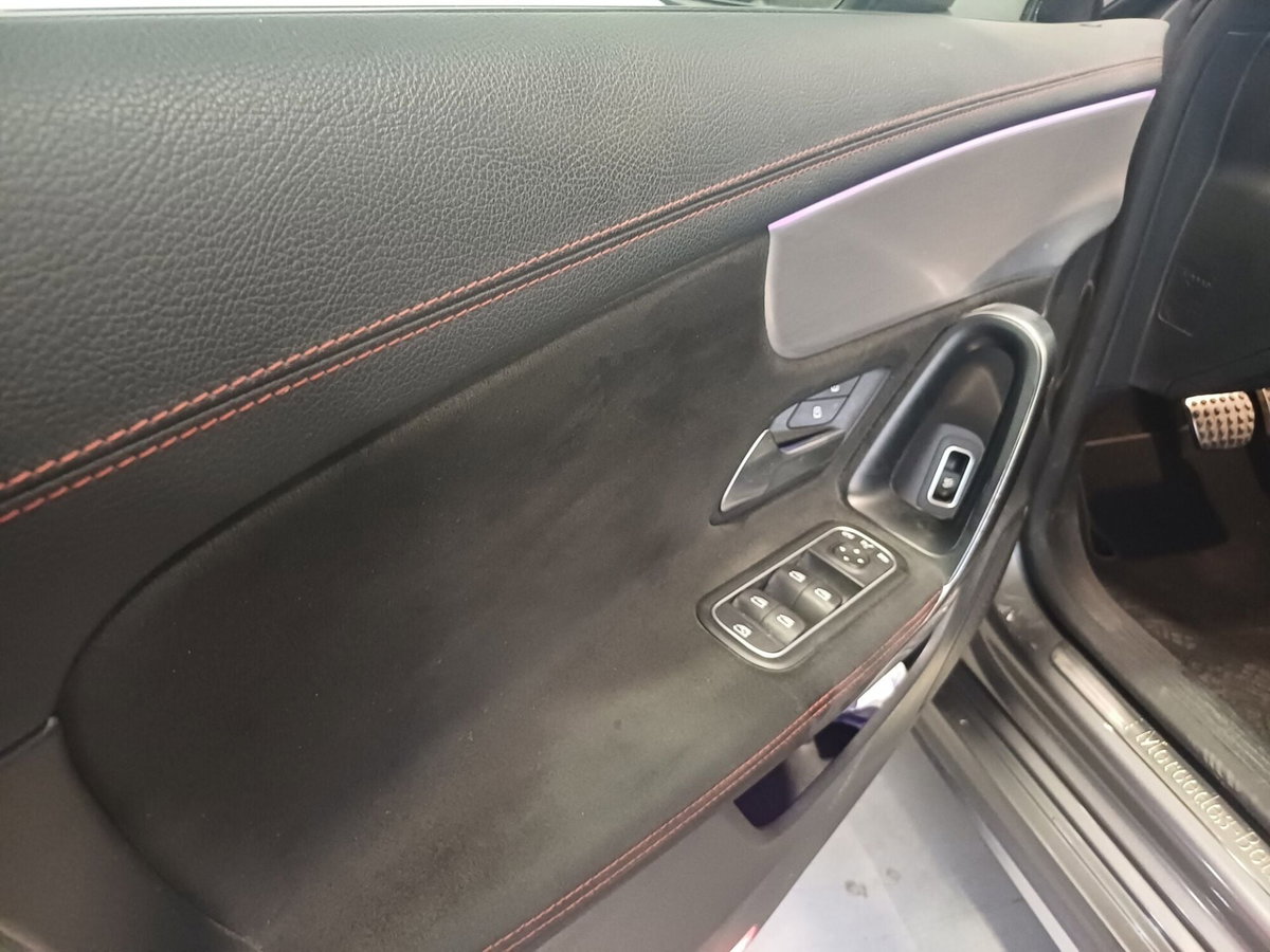 Mercedes-Benz CLA Shooting Brake 200 d Automatic Shooting Brake Sport (20)