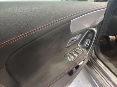 Mercedes-Benz CLA Shooting Brake 200 d Automatic Shooting Brake Sport (20)