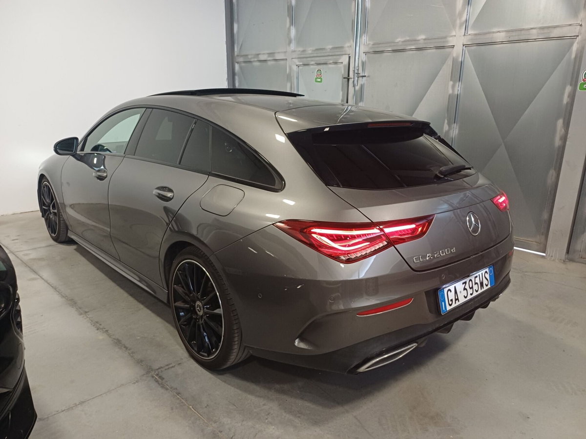 Mercedes-Benz CLA Shooting Brake 200 d Automatic Shooting Brake Sport (5)
