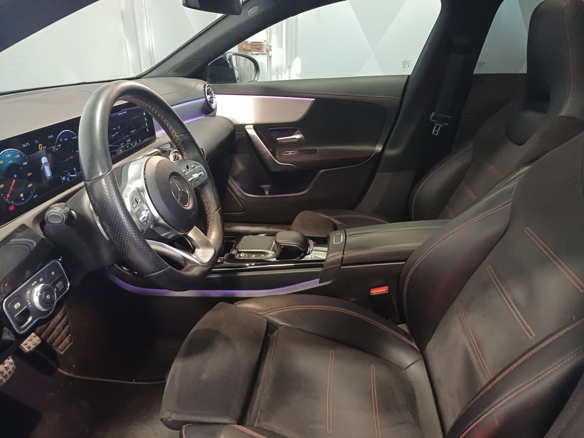 Mercedes-Benz CLA Shooting Brake 200 d Automatic Shooting Brake Sport (8)