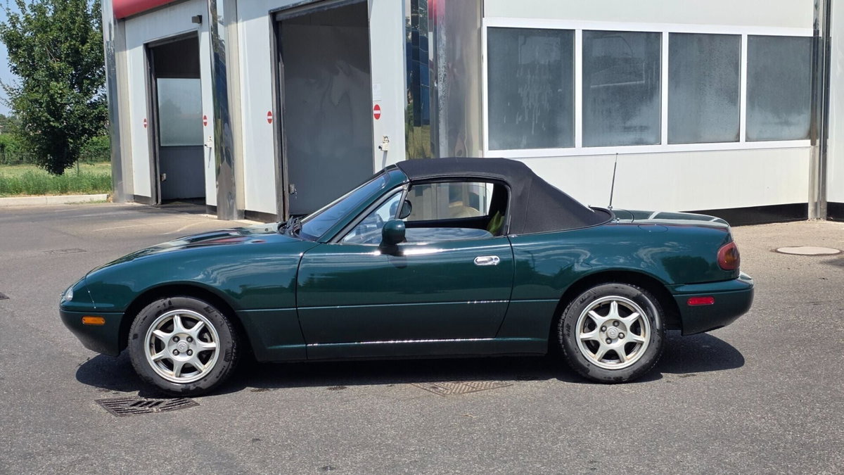 Mazda MX-5 1.8i 16V cat (12)