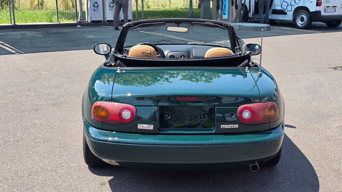 Mazda MX-5 1.8i 16V cat (17)