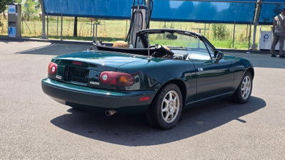 Mazda MX-5 1.8i 16V cat (18)