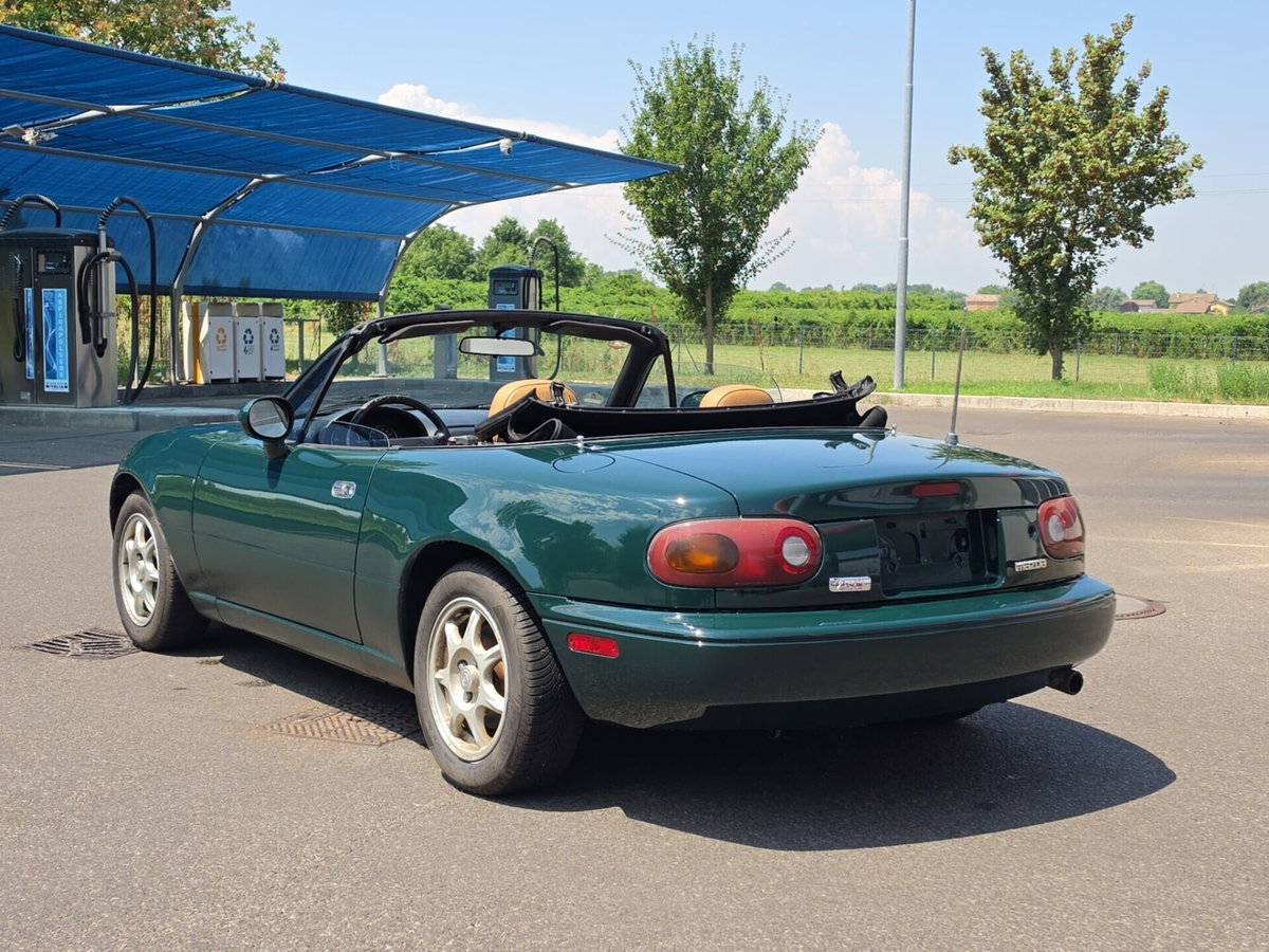 Mazda MX-5 1.8i 16V cat (4)
