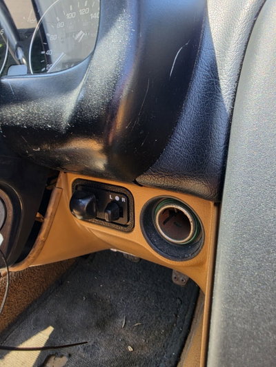 Mazda MX-5 1.8i 16V cat (9)