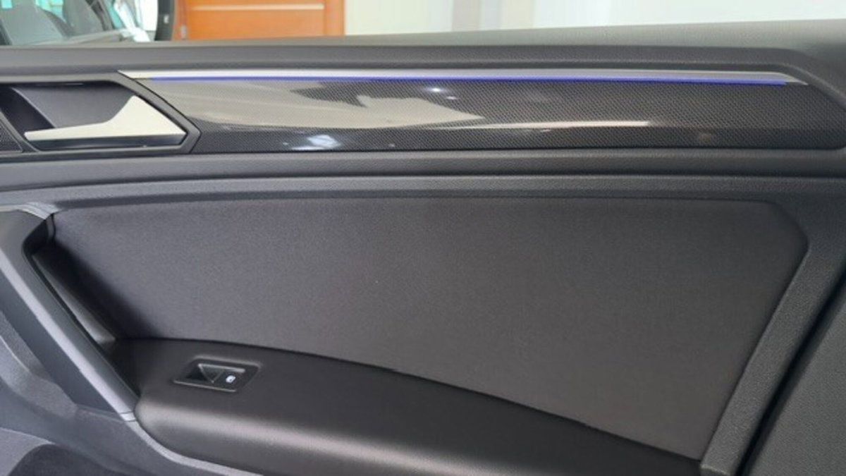Volkswagen Tiguan 2.0 TDI 150 CV SCR DSG 4MOTION Elegance (10)