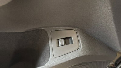 Volkswagen Tiguan 2.0 TDI 150 CV SCR DSG 4MOTION Elegance (16)