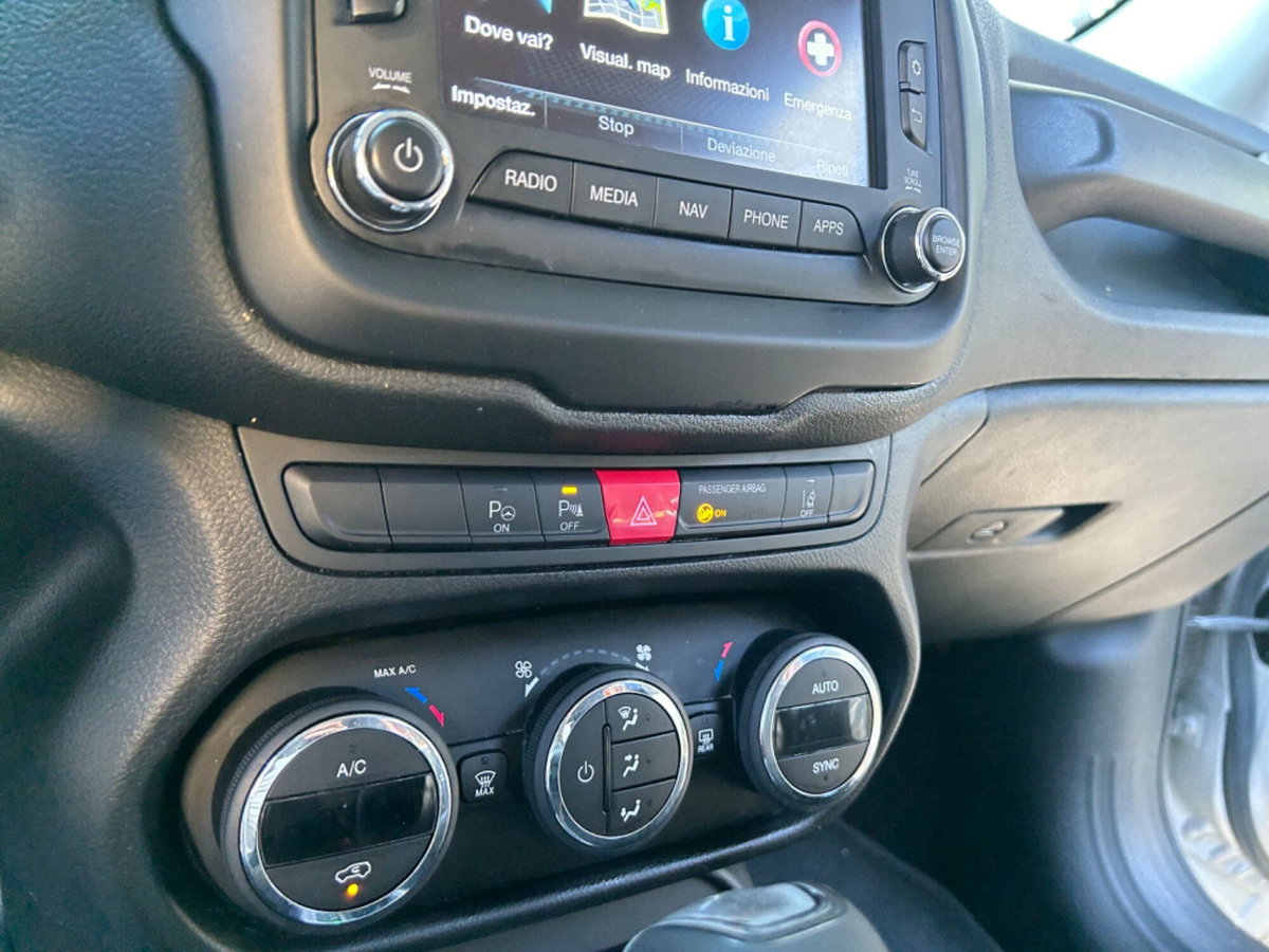 Jeep Renegade 2.0 Mjt 140CV 4WD Active Drive Low Limited (15)