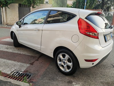 Ford Fiesta 1.4 5 porte Bz.- GPL Titanium (6)
