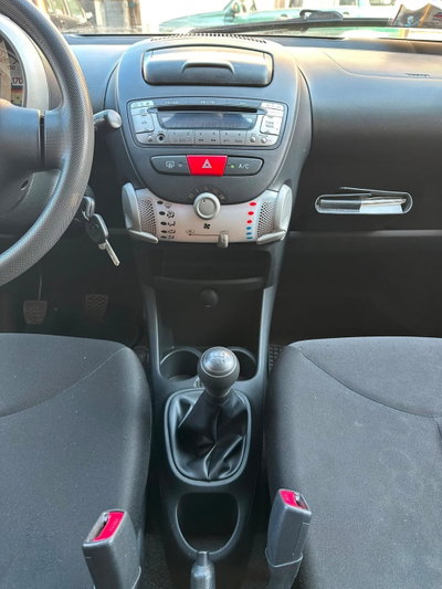 Toyota Aygo 1.0 12V VVT-i 5 porte Active Connect (14)