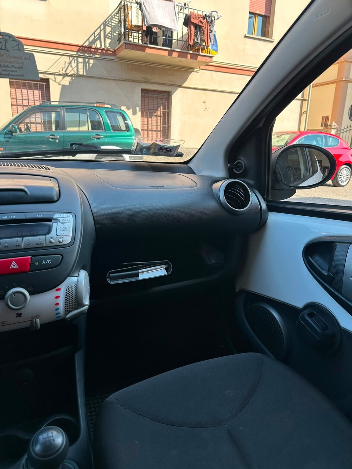 Toyota Aygo 1.0 12V VVT-i 5 porte Active Connect (16)