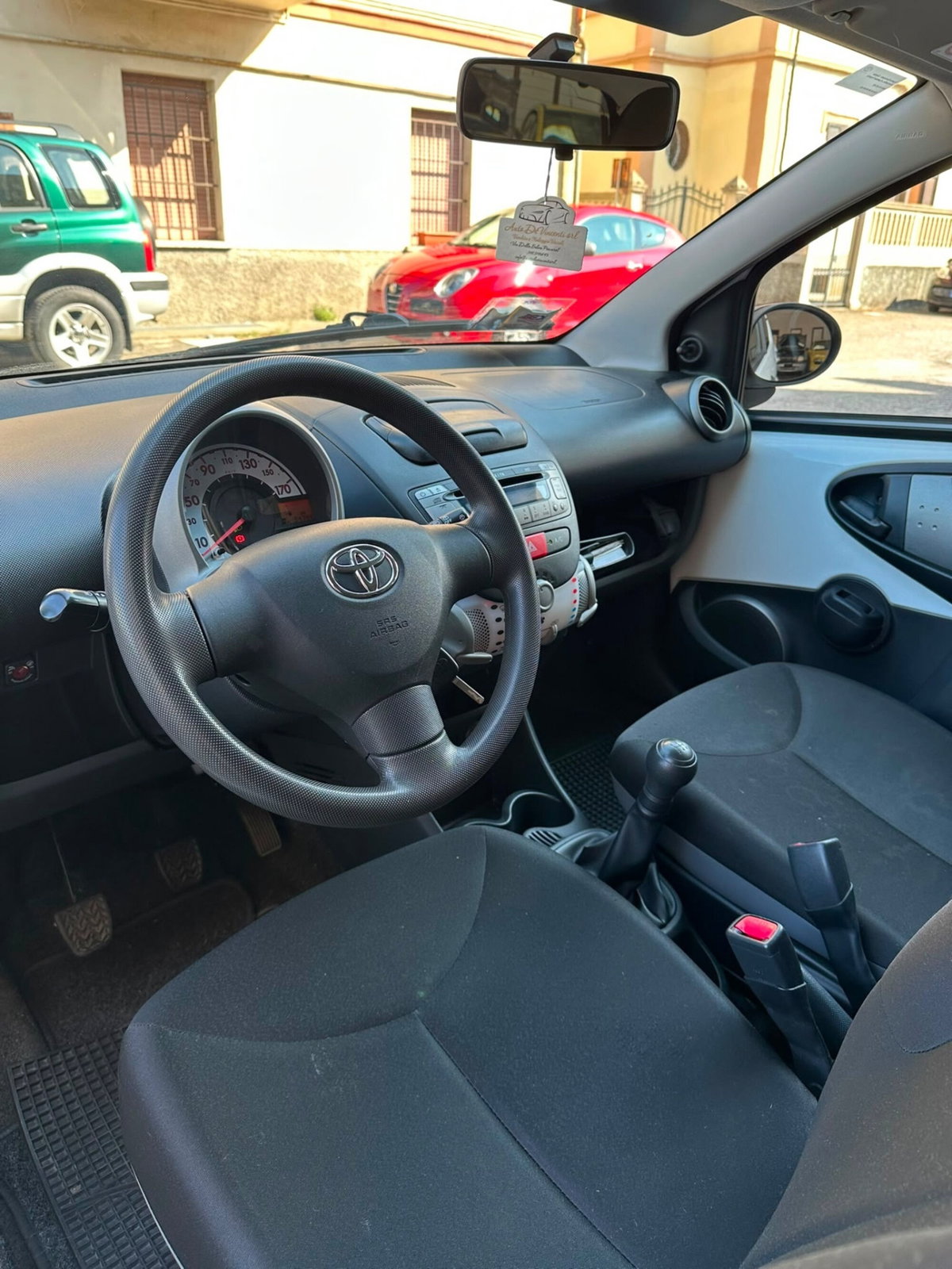 Toyota Aygo 1.0 12V VVT-i 5 porte Active Connect (17)