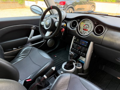 MINI Mini 1.6 16V Cooper S (15)