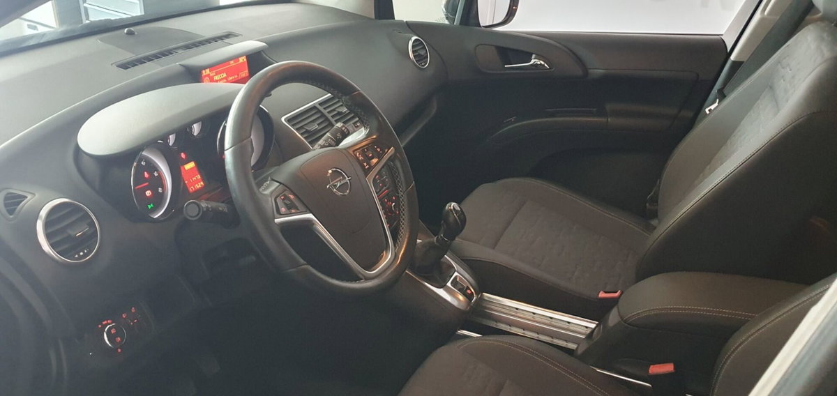 Opel Meriva 1.3 CDTI 95CV ecoFLEStart&Stop Cosmo (2)