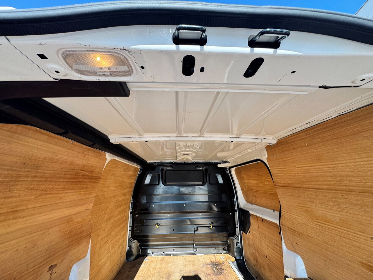 Peugeot Expert Furgone BlueHDi 120 S&S PL-TN Furgone Premium Standard (13)