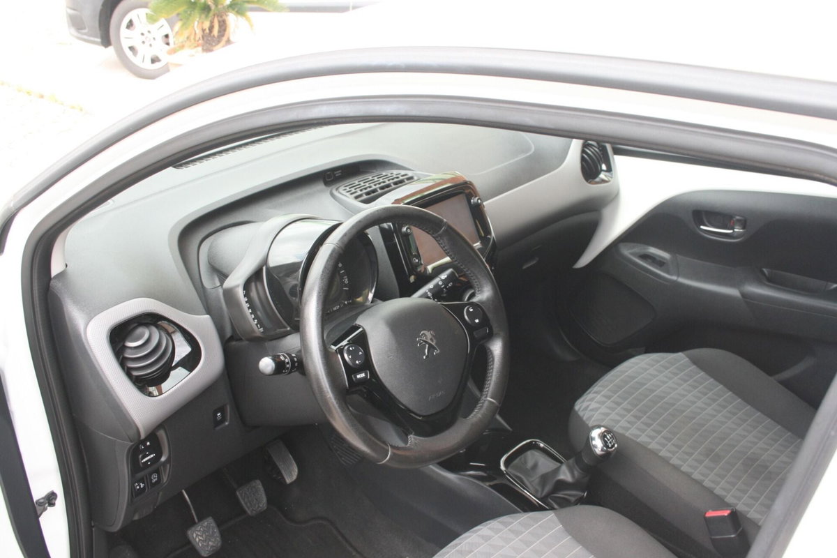 Peugeot 108 72 5 porte Allure (7)