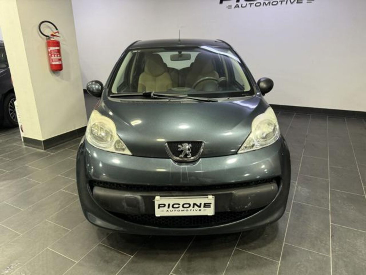 Peugeot 107 68CV 5p. Desir (2)