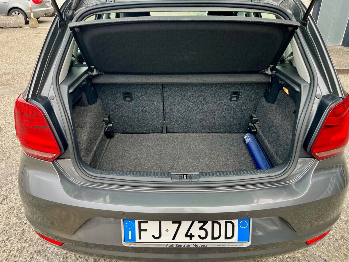 Volkswagen Polo 1.0 MPI 75 CV 5p. Comfortline (9)