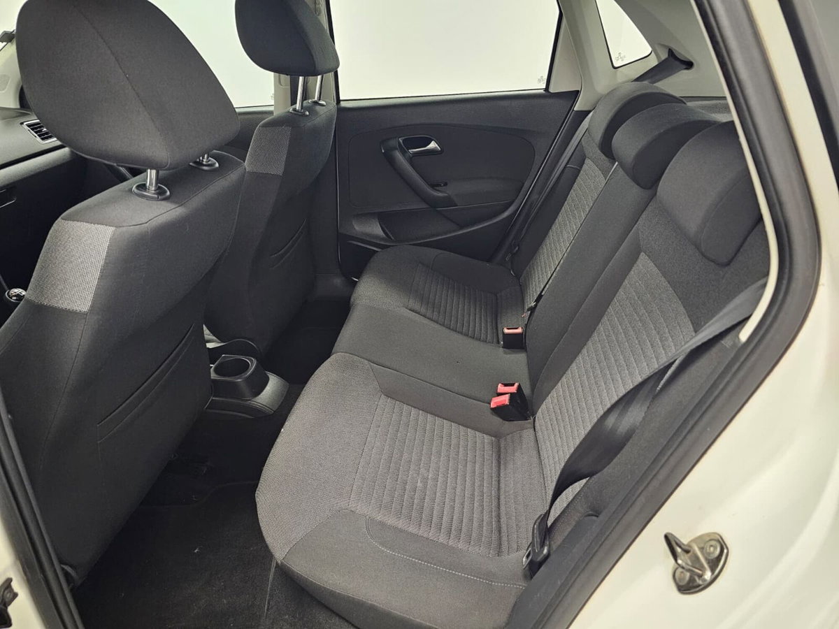 Volkswagen Polo 1.2 70 CV 5p. Comfortline (14)