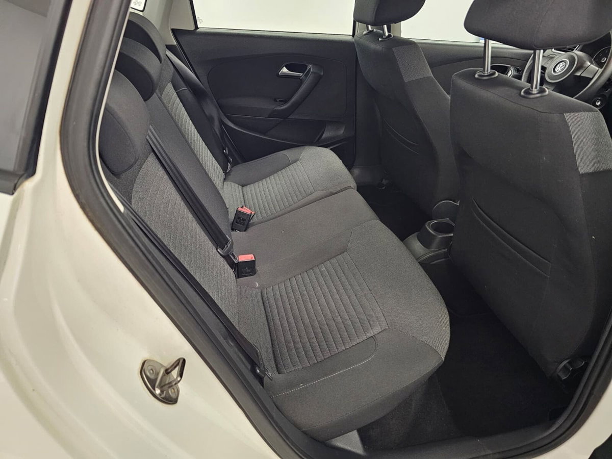Volkswagen Polo 1.2 70 CV 5p. Comfortline (15)