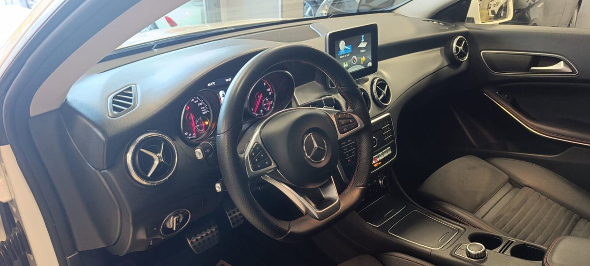 Mercedes-Benz CLA Shooting Brake 200 d 4Matic Automatic Premium (15)