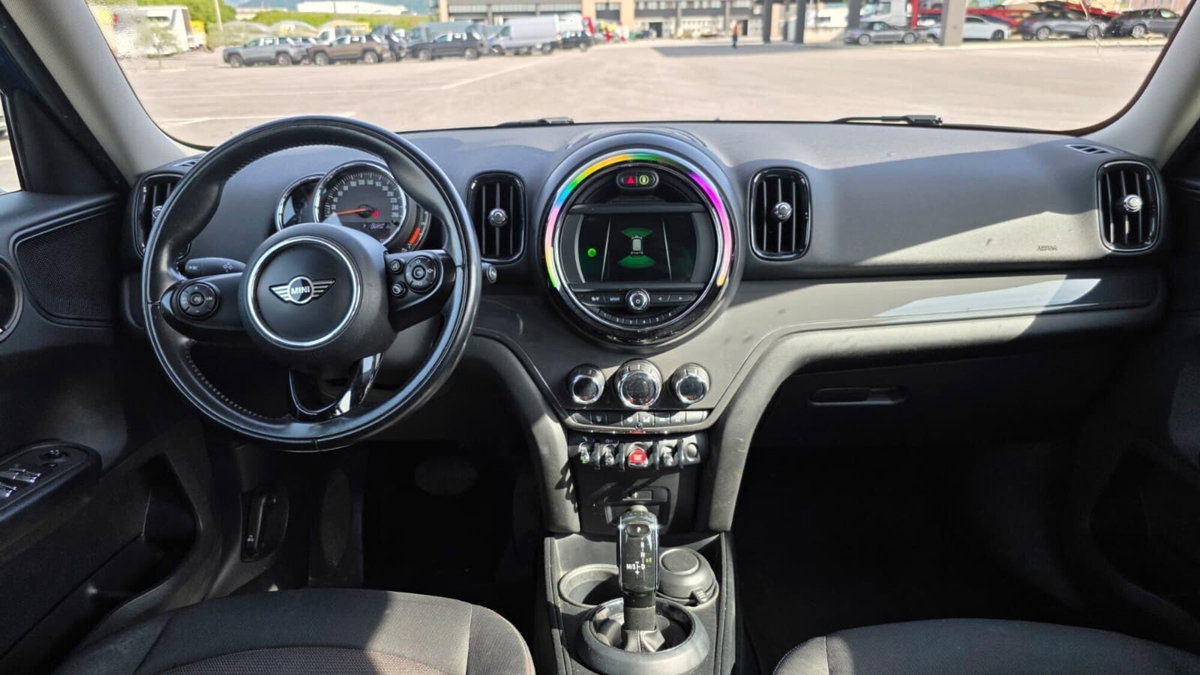 MINI Mini Countryman 2.0 Cooper D Business Countryman (11)