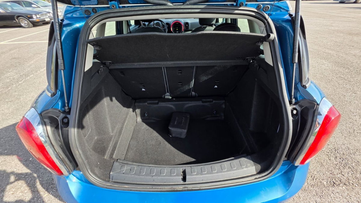 MINI Mini Countryman 2.0 Cooper D Business Countryman (14)