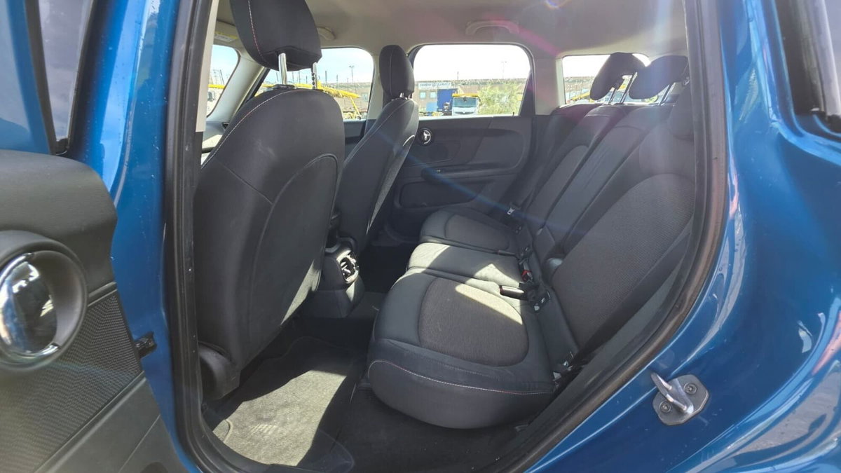 MINI Mini Countryman 2.0 Cooper D Business Countryman (6)