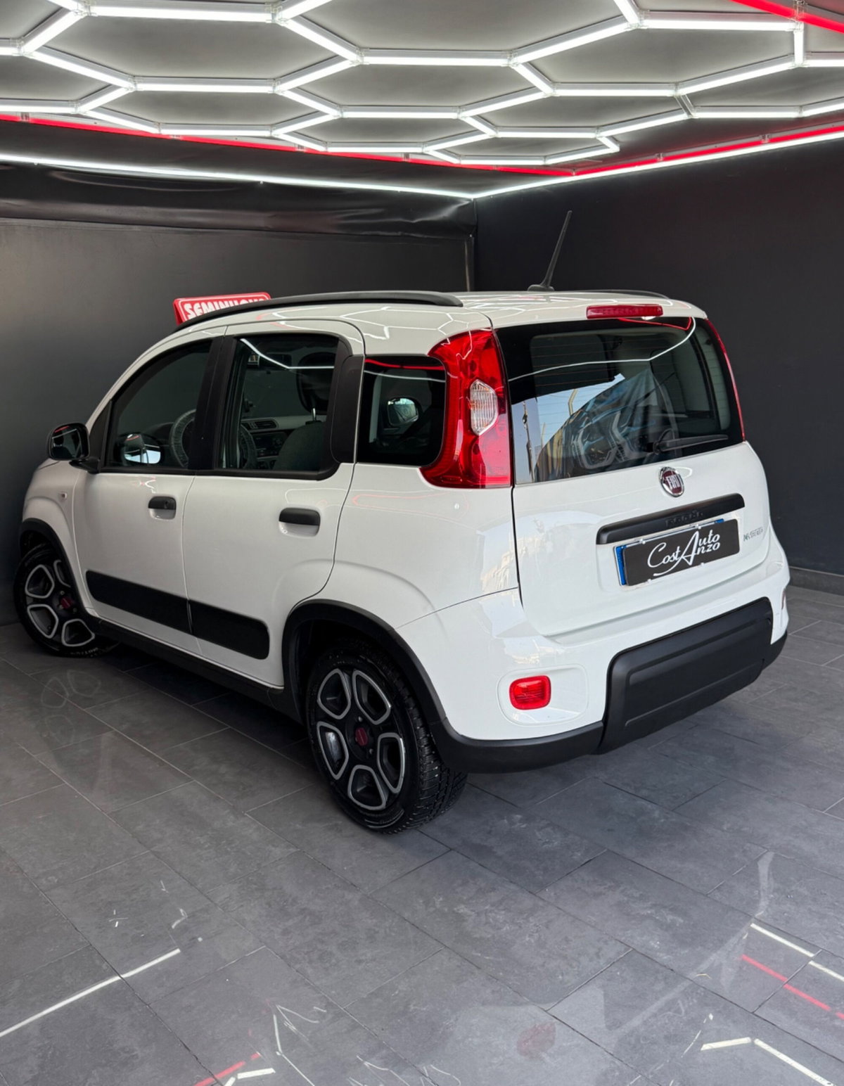 Fiat Panda 1.0 FireFly S&S Hybrid City Cross (5)