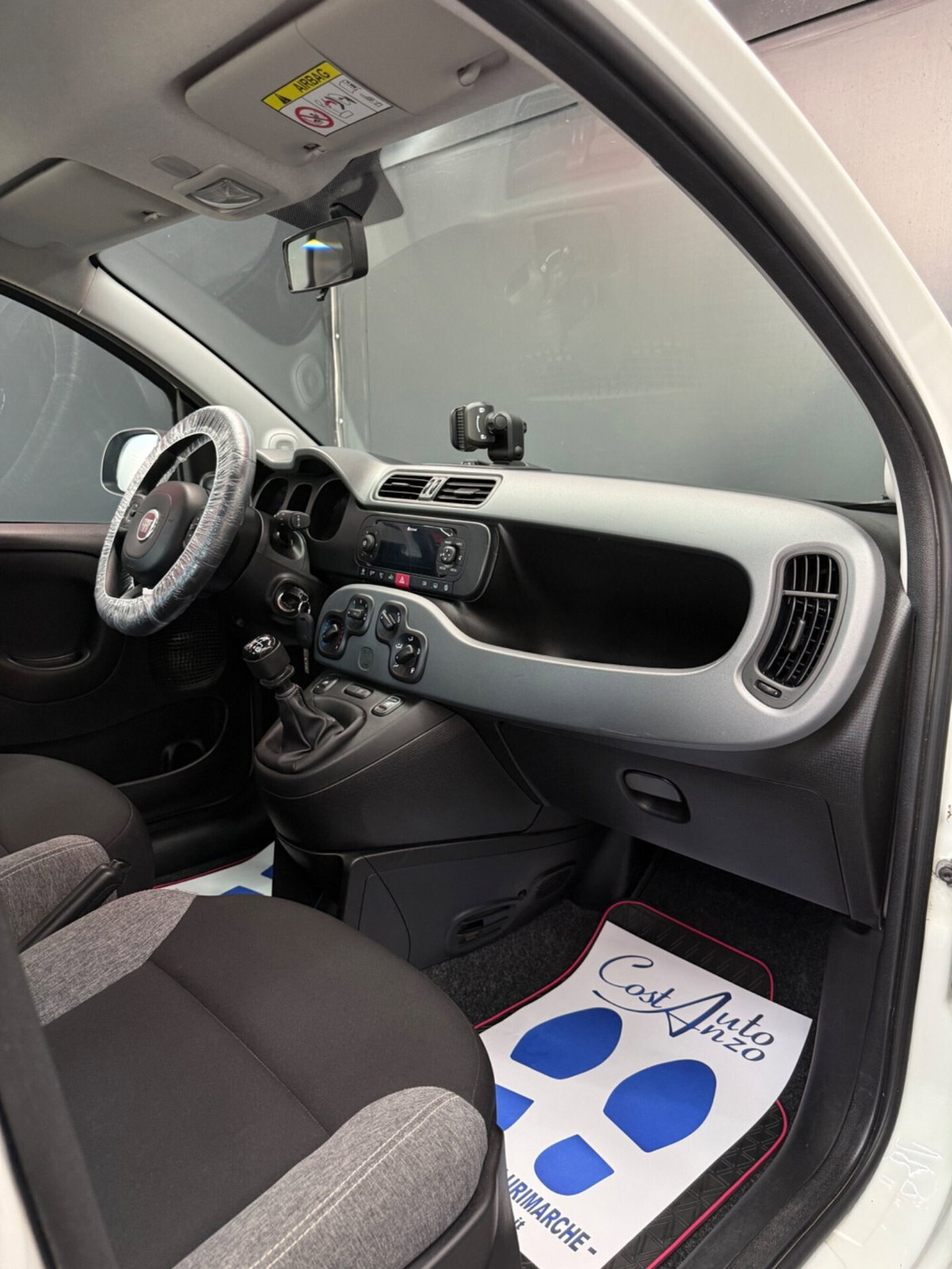 Fiat Panda 1.0 FireFly S&S Hybrid City Cross (10)