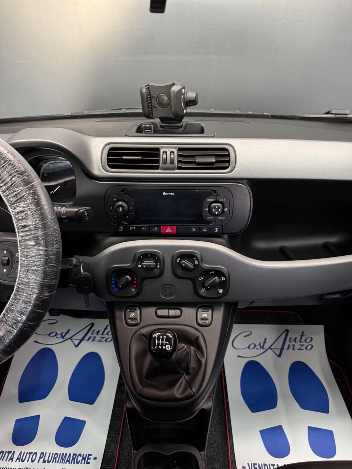 Fiat Panda 1.0 FireFly S&S Hybrid City Cross (13)