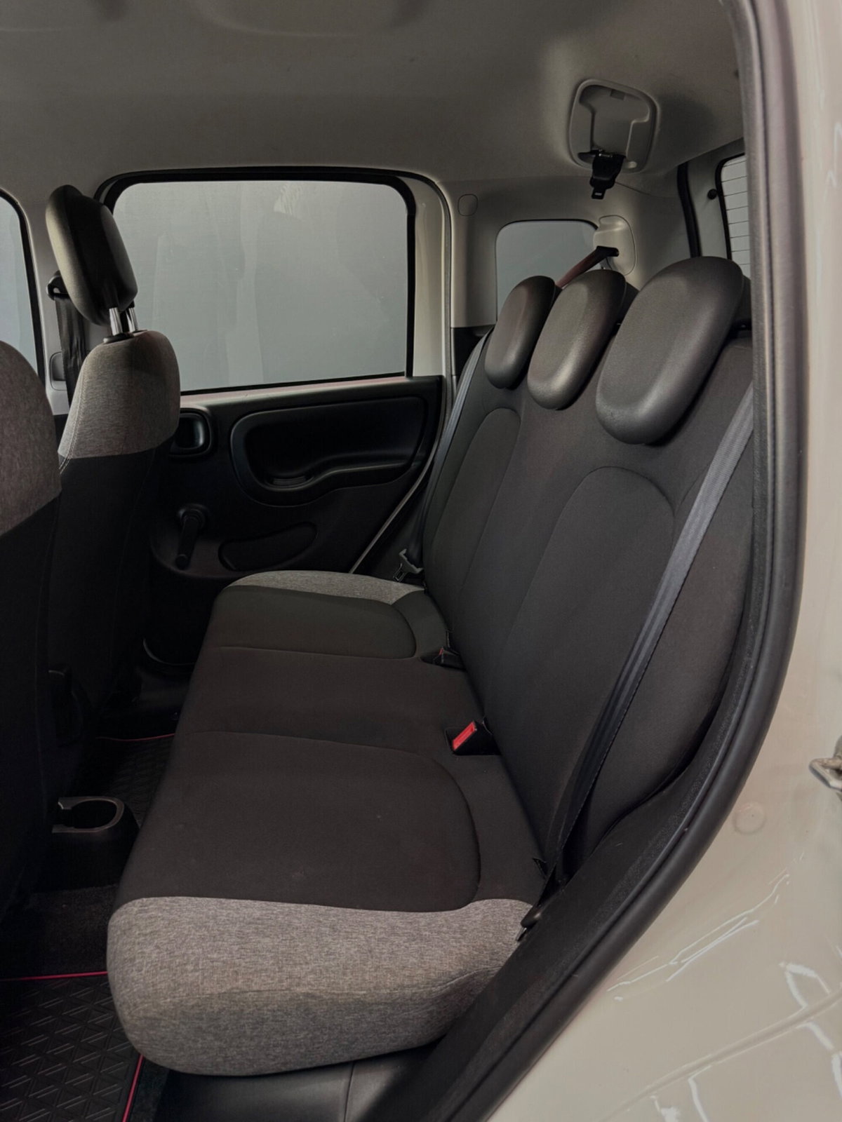 Fiat Panda 1.0 FireFly S&S Hybrid City Cross (15)