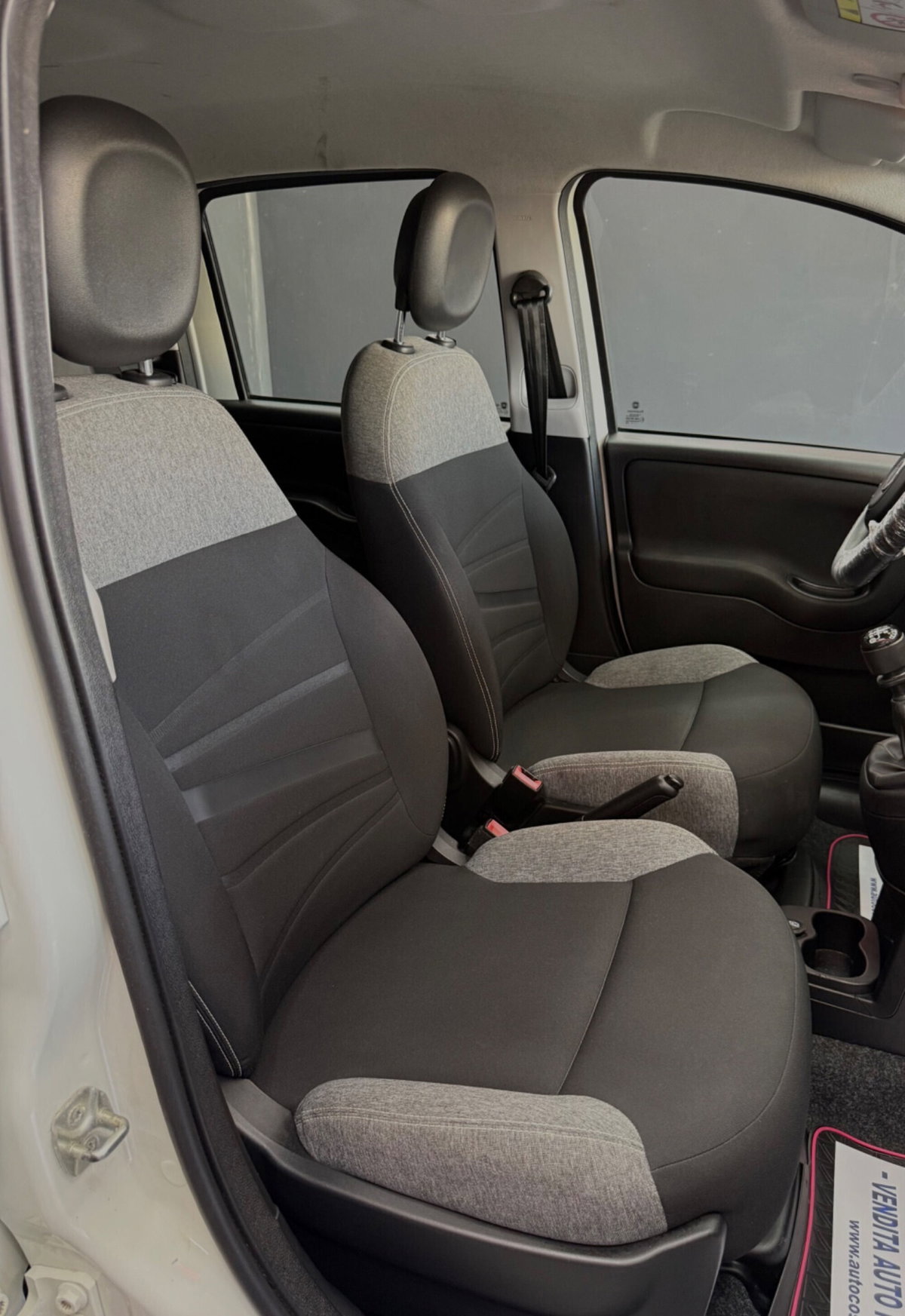 Fiat Panda 1.0 FireFly S&S Hybrid City Cross (16)
