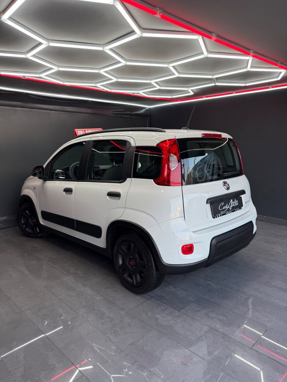 Fiat Panda 1.0 FireFly S&S Hybrid City Cross (5)