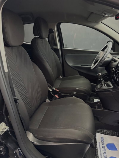 Lancia Ypsilon 1.0 FireFly 5 porte S&S Hybrid Ecochic Gold (16)