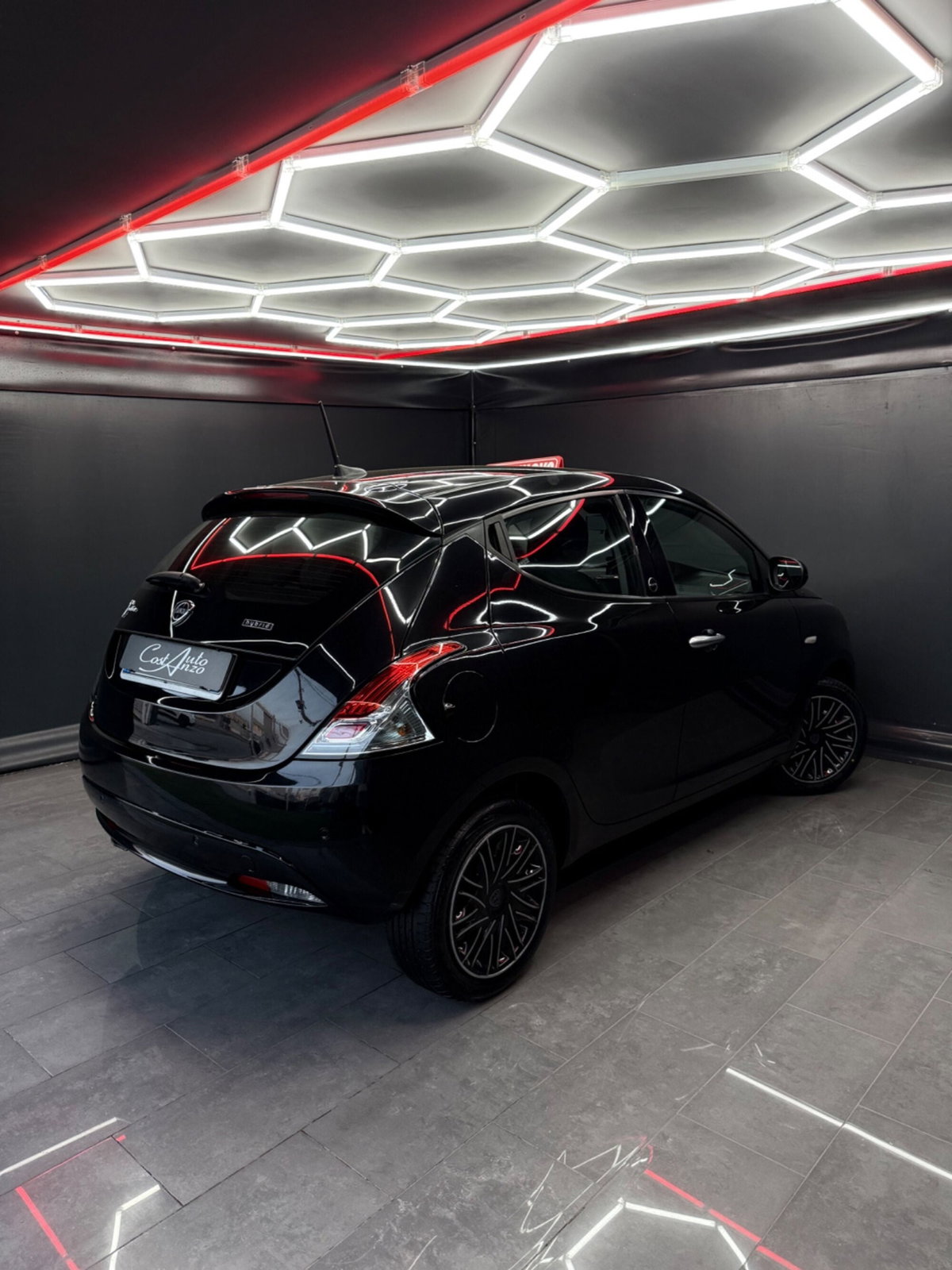 Lancia Ypsilon 1.0 FireFly 5 porte S&S Hybrid Ecochic Gold (7)